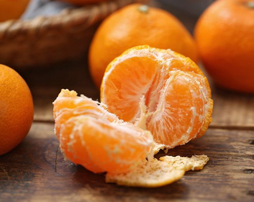 挑选美味可口的柑橘